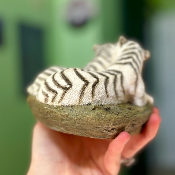 Vintage 3D White Tigers "True Love" Animal Lovers Collectible Home Decor Art - Picture 9 of 12